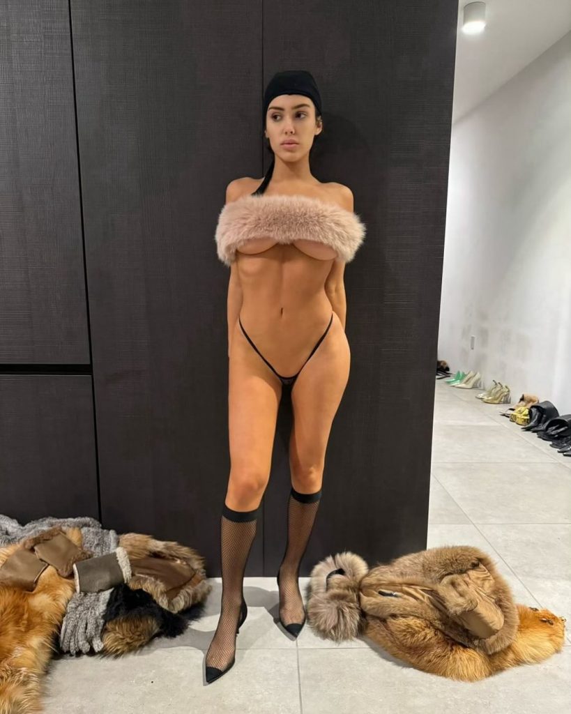 Kanye West Sube Fotos De Bianca Censori Casi Desnuda