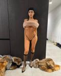 Kanye West fotos Bianca Censori casi desnuda