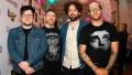 Fall Out Boy da un adelanto de su disco y estrena ‘Love From The Other Side