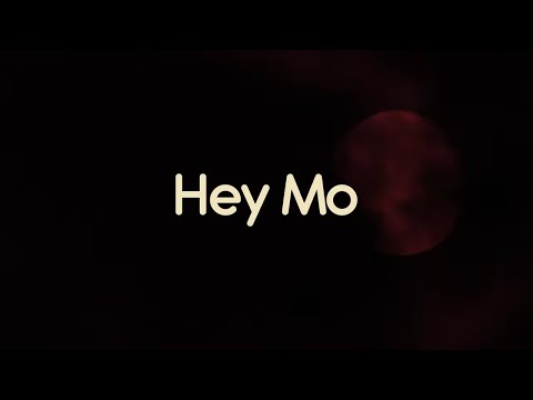 Red Moon Yard Hey Mo