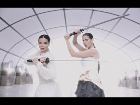 Björk y Rosalía estrenan "Oral"