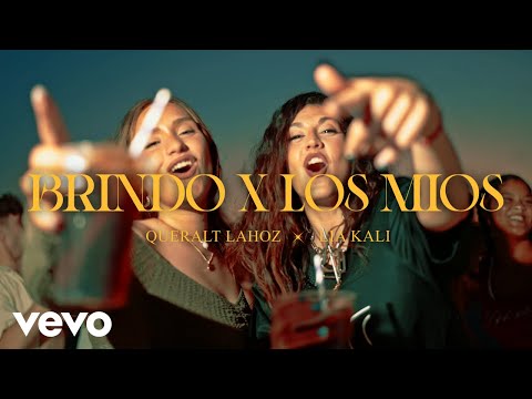 Brindo por los míos Queralt Lahoz Lia Kali