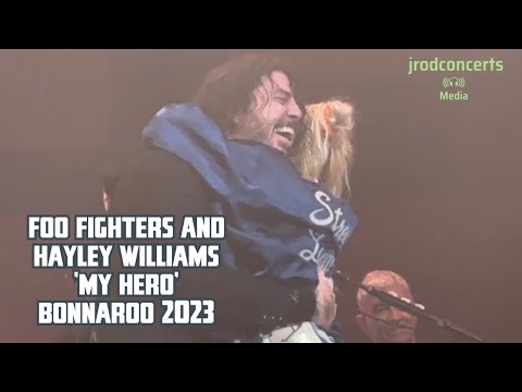 Foo Fighters y Hayley Williams cantan juntos 'My Hero'