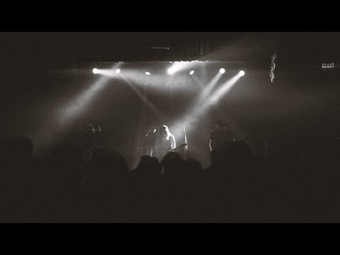 Zoe Mya videoclip "Lejos de Acá"