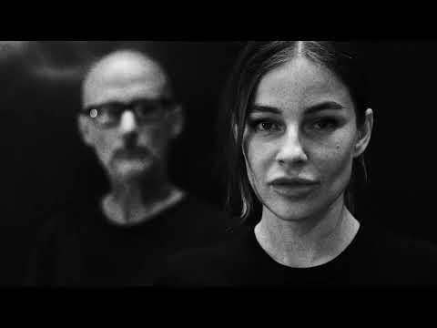 Moby y Anfisa Letyago You & Me