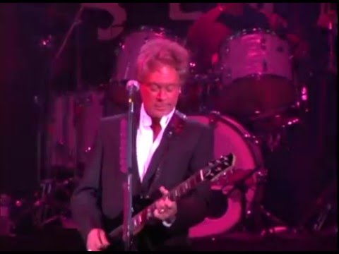 Muere Eric Carmen líder de los Raspberries