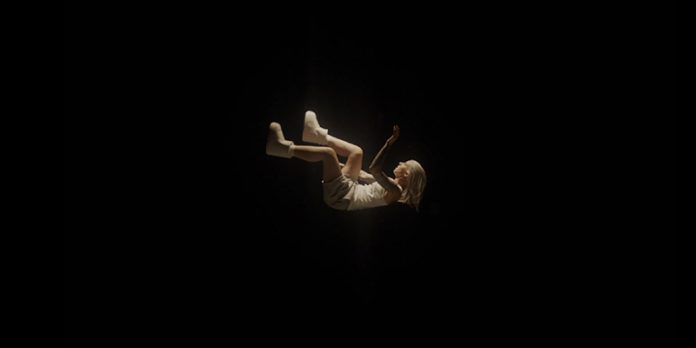 Young Miko estrena ‘Curita’ y anuncia un nuevo álbum