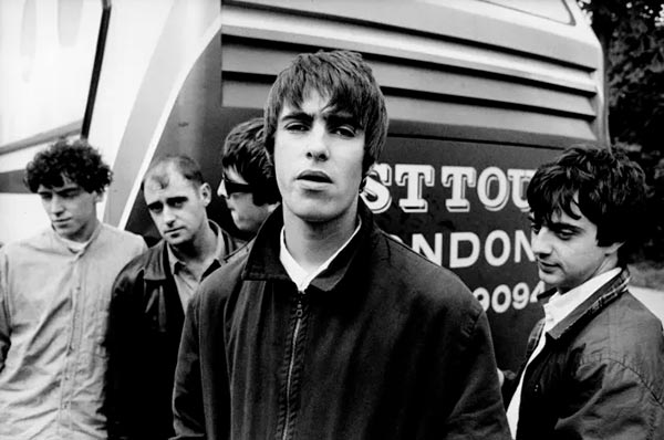 Oasis lanza versión en vivo de 'Supersonic' por 30 aniversario