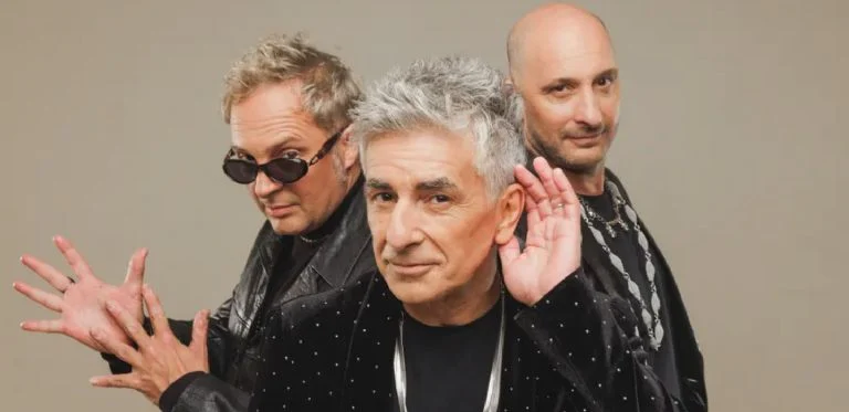 Integrantes de Los Tipitos Andrés Calamaro y Los Tipitos reversionan “Silencio”