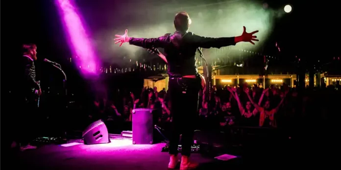 Royal Republic Lovecop en vivo
