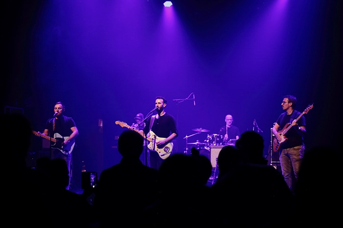 Brighton Falls presenta su álbum "Moods"