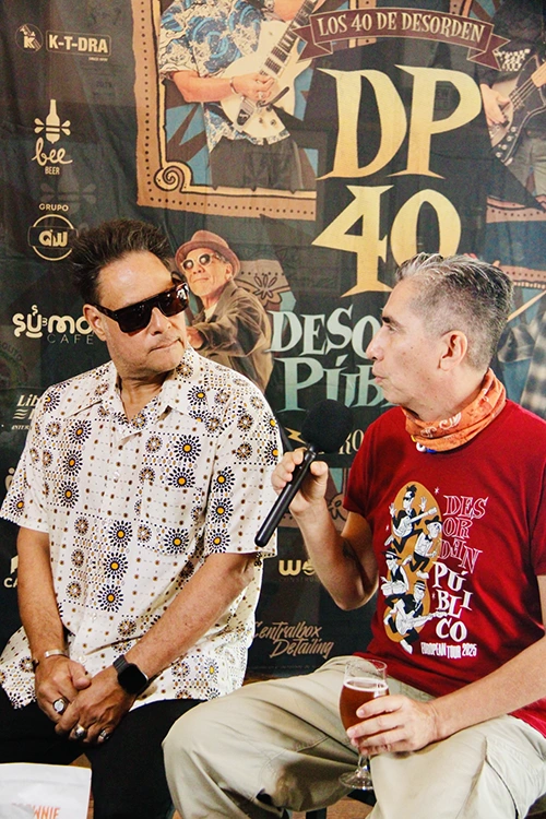 Horacio y Danel hablando en la entrevista Desorden Público Madrid