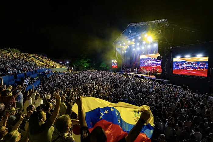 público venezolano en noches del botánico Oscar D´Leon 2025 Madrid
