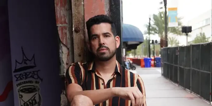 john Mora Acércate Portada
