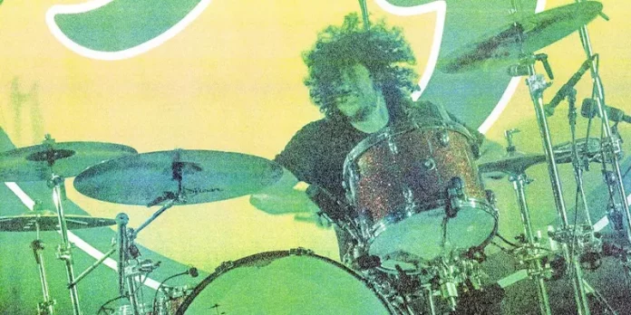 debut baterista Foo Fighters