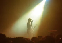 AKRIILA Movistar Arena Reseña