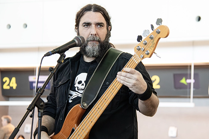 Seguridad Social showcase Locos por la Música