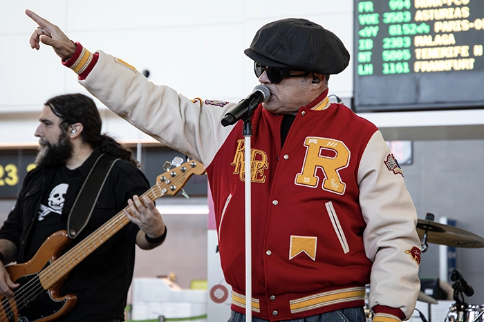 Seguridad Social showcase Locos por la Música