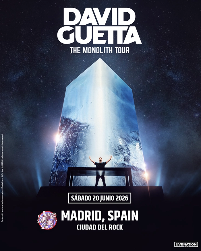 Cartel promocional de David Guetta para The Monolith Tour, con el artista frente a una estructura luminosa gigante David Guetta A Summer Story Madrid