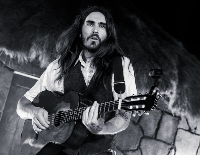 Carlos Ares en La Riviera