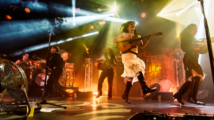 Carlos Ares en La Riviera