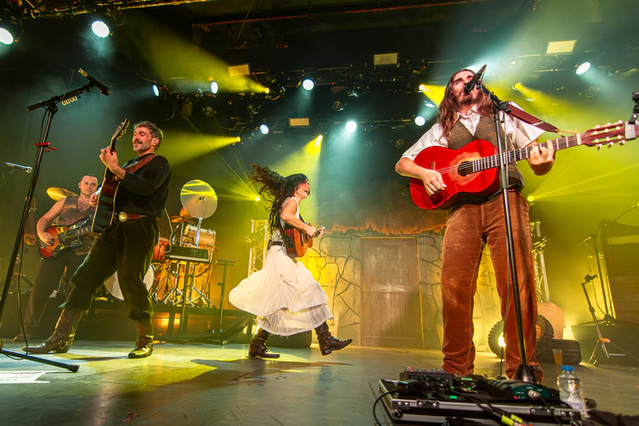 Carlos Ares en La Riviera