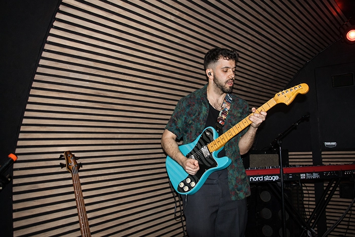 Guitarrista de Elem en vivo Elem Madrid