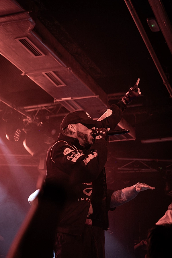 3 Due&ntilde;os en Madrid Cr&oacute;nica