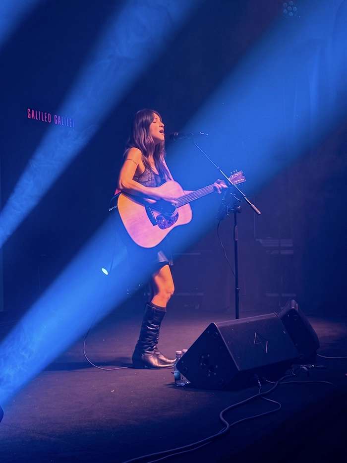 Georgina en Sala Galileo Galilei