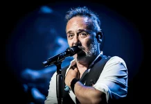 Love Of Lesbian emociona al Teatro Real antes de su parón indefinido Love Of Lesbian Madrid