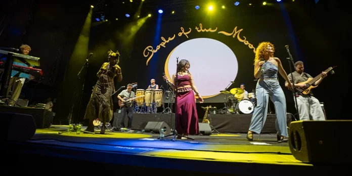 Nu Genea Gilsons Noches del Botanico